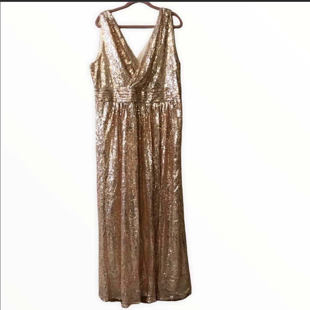 Kate Kasin Sleeveless Sequin Gold Ball Gown Size 18W
